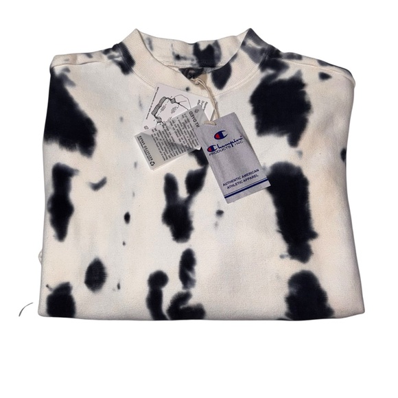 Champion (NWT) Women’s Tie-Dye  Crewneck Reverse Weave Sweatshirt,  X-Small - Picture 2 of 15